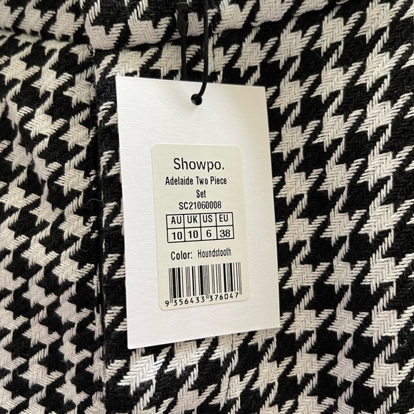 Showpo Black & White Houndstooth Wide-Leg Pants - Picture 4 of 5